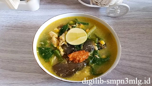 Kapurung: Cita Rasa Tradisional Luwu yang Menghangatkan Jiwa