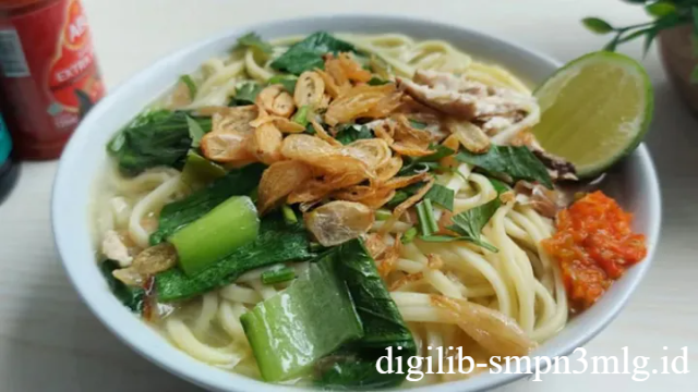 Mie Cakalang: Gurih Pedas Khas Lautan Manado